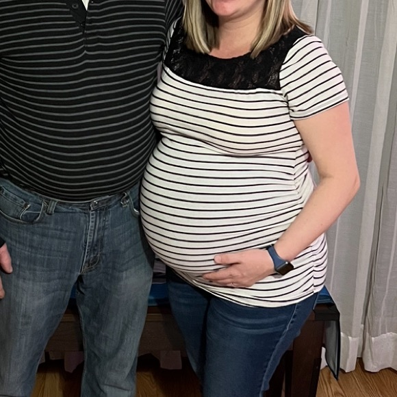 Motherhood Maternity side ruched lace top tee - Picture 13 of 13